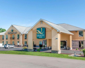 Гостиница Quality Inn Bloomington Near University  Блумингтон